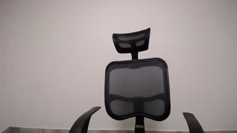 Snapshot of present_the_magic chatting on January 2025 05:16:02 AM Plux online show from January 2025 05:16:02 AM