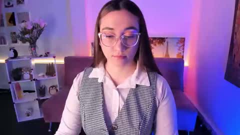 Camila  online show from April 2026 12:06:01 PM