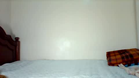 prettie_petitee online show from July 2026 11:35:01 AM