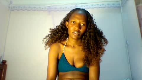 prettie_petitee online show from July 2026 04:44:01 PM