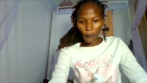 prettie_petitee online show from July 2026 04:09:02 PM