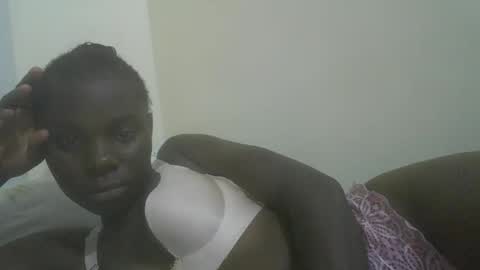 prettiest_doll online show from December 2025 05:55:02 AM