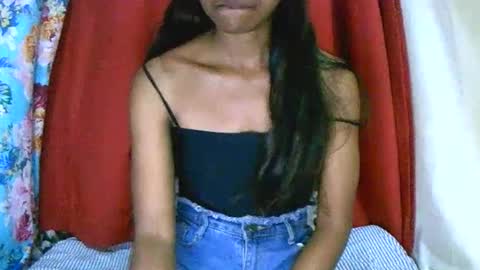 prettiethalia online show from November 2025 09:17:02 AM