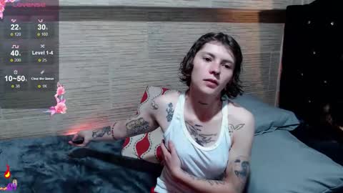 pretty_cristal22 online show from November 2025 11:44:01 AM