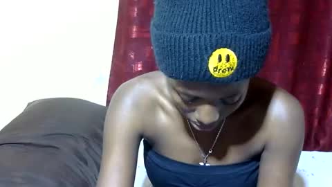 Snapshot of pretty_ebby chatting on February 2026 06:35:02 PM pretty_ebby online show from February 2026 06:35:02 PM