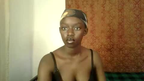 Snapshot of pretty_hearts chatting on March 2026 04:18:01 AM Shillah online show from March 2026 04:18:01 AM