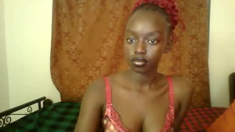 Snapshot of pretty_hearts chatting on March 2026 08:25:02 PM Shillah online show from March 2026 08:25:02 PM