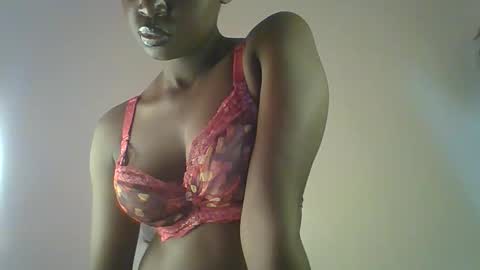 Snapshot of pretty_hearts chatting on April 2026 12:10:01 PM Shillah online show from April 2026 12:10:01 PM