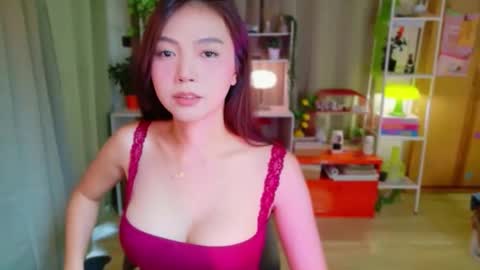 Snapshot of pretty_kimxxx chatting on May 2026 07:03:01 AM Kim online show from May 2026 07:03:01 AM