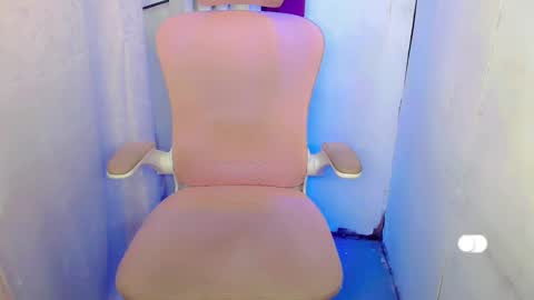 pretty_lady_kitty online show from February 2025 05:53:02 PM