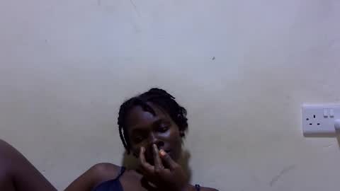 pretty_leila1 online show from March 2026 10:05:02 PM