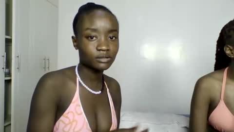 pretty luv1 online show from December 2025 08:41:02 AM