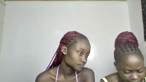 pretty luv1 online show from March 2026 10:02:01 PM