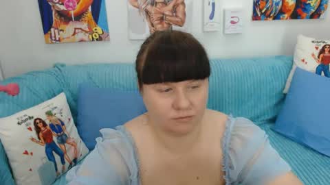 pretty_malika online show from June 2026 10:15:01 AM