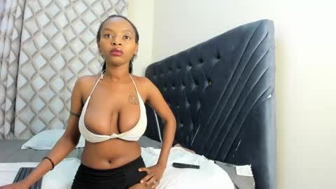 pretty_peshy online show from April 2026 07:20:02 PM