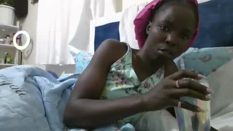 pretty_petite_ebony online show from September 2025 07:57:02 PM