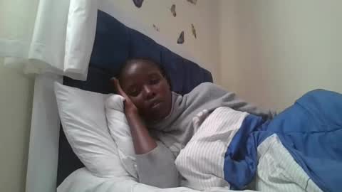 pretty_petite_ebony online show from September 2025 02:29:02 PM