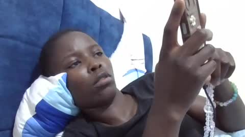 pretty_petite_ebony online show from July 2026 01:18:01 AM