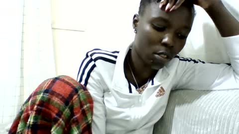 pretty_petite_ebony online show from July 2026 11:35:02 PM