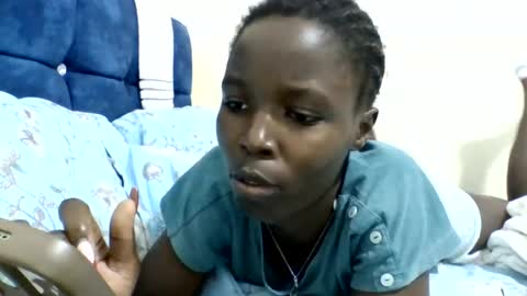 pretty_petite_ebony online show from July 2026 12:09:02 AM