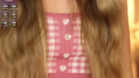 Snapshot of pretty_princess_elina chatting on January 2025 07:49:02 PM Elina online show from January 2025 07:49:02 PM