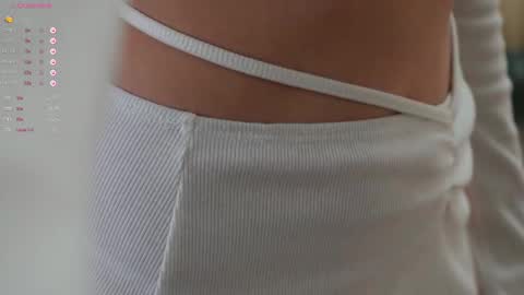 Snapshot of pretty_princess_elina chatting on February 2025 07:19:02 PM Elina online show from February 2025 07:19:02 PM