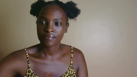 Snapshot of pretty_rezi chatting on February 2026 05:11:02 PM pretty_rezi online show from February 2026 05:11:02 PM