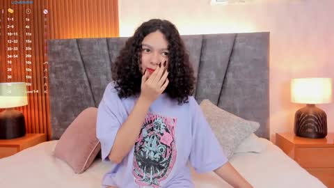 Daisy Flower online show from December 2024 02:12:02 AM