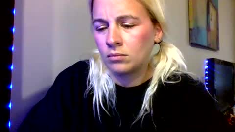 Missy  Jack online show from June 2026 06:01:02 PM