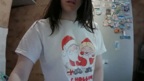 Snapshot of prettybella_7 chatting on February 2026 04:35:02 AM Bella online show from February 2026 04:35:02 AM