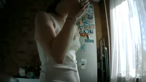 Snapshot of prettybella_7 chatting on May 2026 03:46:02 AM Bella online show from May 2026 03:46:02 AM