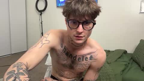 pretty boy online show from March 2026 02:04:02 AM