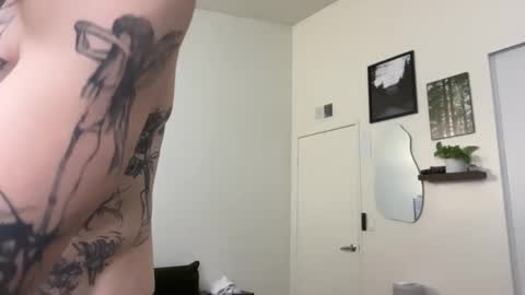 pretty boy online show from May 2026 03:44:02 AM