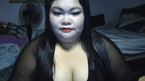 Snapshot of prettycarla_ chatting on April 2026 01:28:02 AM prettycarla online show from April 2026 01:28:02 AM