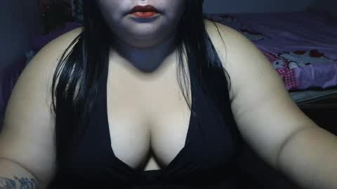 Snapshot of prettycarla_ chatting on April 2026 12:30:02 AM prettycarla online show from April 2026 12:30:02 AM