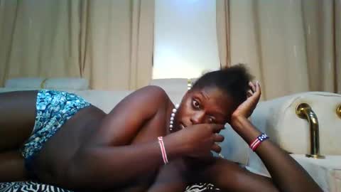 prettydulce online show from October 2025 03:35:01 PM