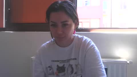 prettyjulliette online show from May 2026 10:56:02 AM