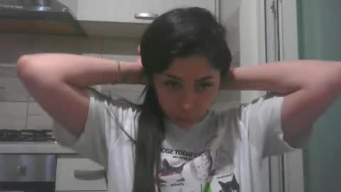 prettyjulliette online show from May 2026 12:21:01 PM