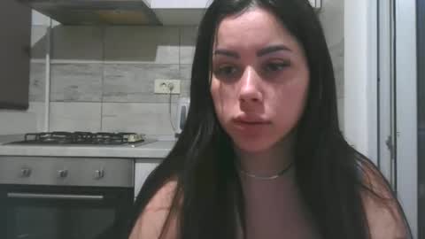 prettyjulliette online show from May 2026 05:32:01 PM