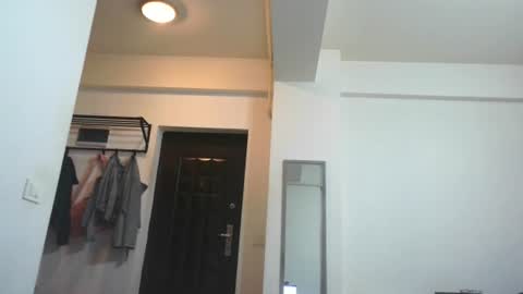 prettyjulliette online show from July 2026 12:57:02 PM