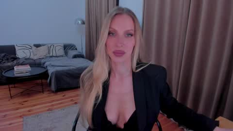 Snapshot of prettyk1ller chatting on May 2026 12:18:01 AM Eva online show from May 2026 12:18:01 AM