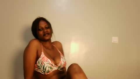 prettykeilaa online show from April 2026 11:49:01 AM