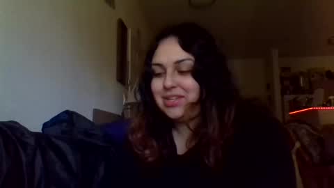 Snapshot of prettylillyy02 chatting on December 2024 11:08:01 PM lilly333 online show from December 2024 11:08:01 PM