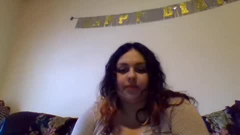 Snapshot of prettylillyy02 chatting on February 2025 03:21:01 PM lilly333 online show from February 2025 03:21:01 PM