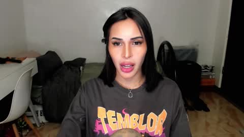Snapshot of prettylittlesuckerr chatting on September 2025 11:55:02 AM Jovill Mays online show from September 2025 11:55:02 AM