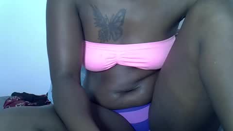 Snapshot of prettyliz30 chatting on January 2026 04:53:01 PM LILIAN online show from January 2026 04:53:01 PM