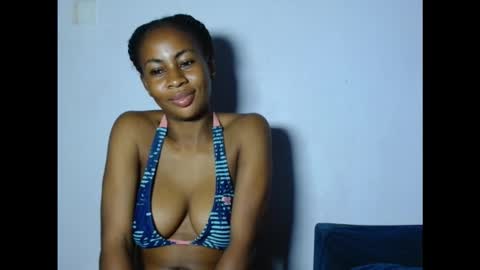 evelyn online show from November 2025 07:50:02 PM