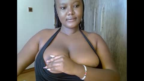 Snapshot of prettypearl_ chatting on December 2024 07:24:02 AM pearl online show from December 2024 07:24:02 AM