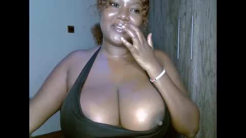 Snapshot of prettypearl_ chatting on January 2025 10:52:01 PM pearl online show from January 2025 10:52:01 PM