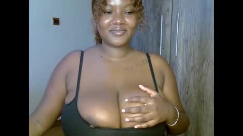 Snapshot of prettypearl_ chatting on January 2025 11:35:01 AM pearl online show from January 2025 11:35:01 AM